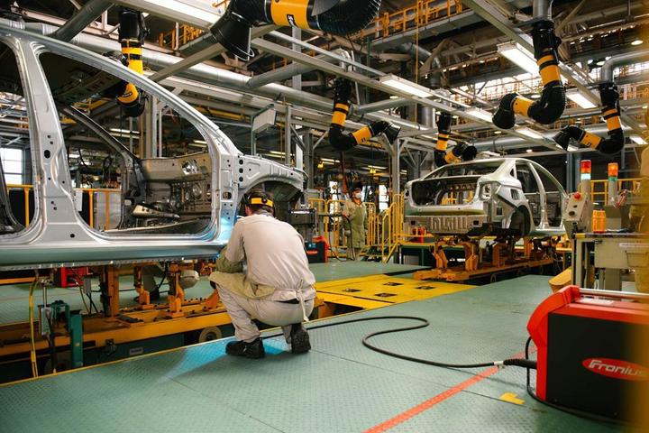 UNI&Oacute;N INDUSTRIAL ARGENTINA: M&Aacute;S DE LA MITAD DE LAS INDUSTRIAS TUVIERON CA&Iacute;DA DE VENTAS Y PRODUCCI&Oacute;N DESDE 2024