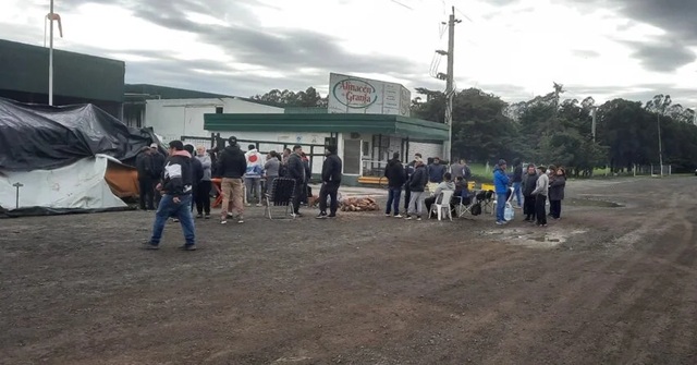 LA CRISIS DE &laquo;GRANJA TRES ARROYOS&raquo; GOLPEA DE LLENO A LA COMUNIDAD DE CAPIT&Aacute;N SARMIENTO