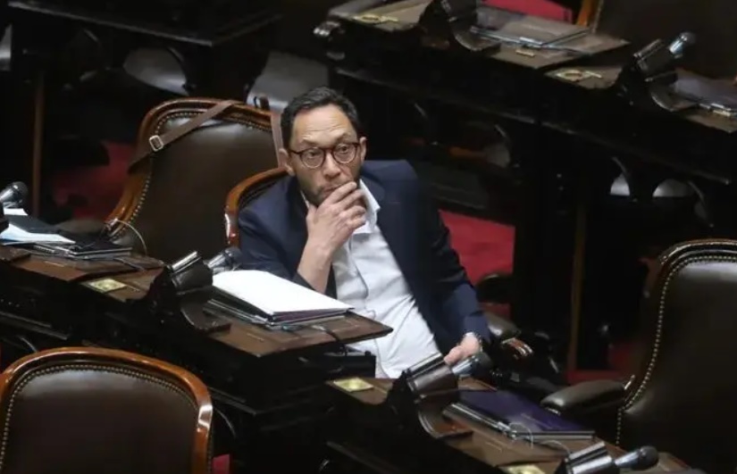 DIPUTADO  MAXIMILIANO FERRARO DE LA COALICI&Oacute;N C&Iacute;VICA: NO TENGO DUDAS QUE HAY SOBRESUELDOS