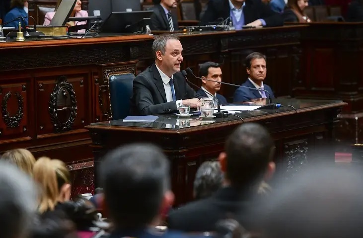 EL PERONISMO CARG&Oacute; CONTRA ADORNI: &ldquo;ES EL &Uacute;NICO ARGENTINO QUE MILEI SAC&Oacute; DE LA POBREZA&rdquo;