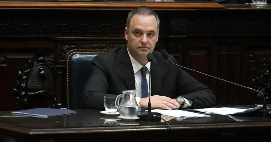 MANUEL ADORNI EN EL CONGRESO, FIN