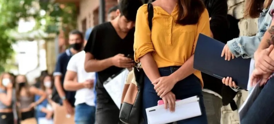 SECRETAR&Iacute;A DE TRABAJO: SE PERDIERON CASI 100.000 EMPLEOS ASALARIADOS PRIVADOS EN LOS &Uacute;LTIMOS SIETE MESES DE 2025