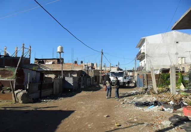 PROVINCIA CUBRE DEUDA DE BARRIOS POPULARES CON EDENOR Y EDESUR POR $10.500 MILLONES