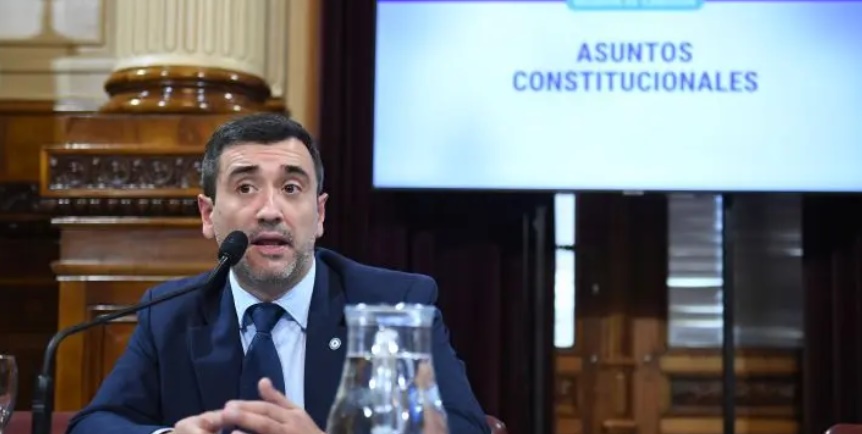 SIN VOTOS PARA ELIMINARLAS, EL SENADO INCORPORA ALTERNATIVAS PARA CAMBIAR LAS PASO