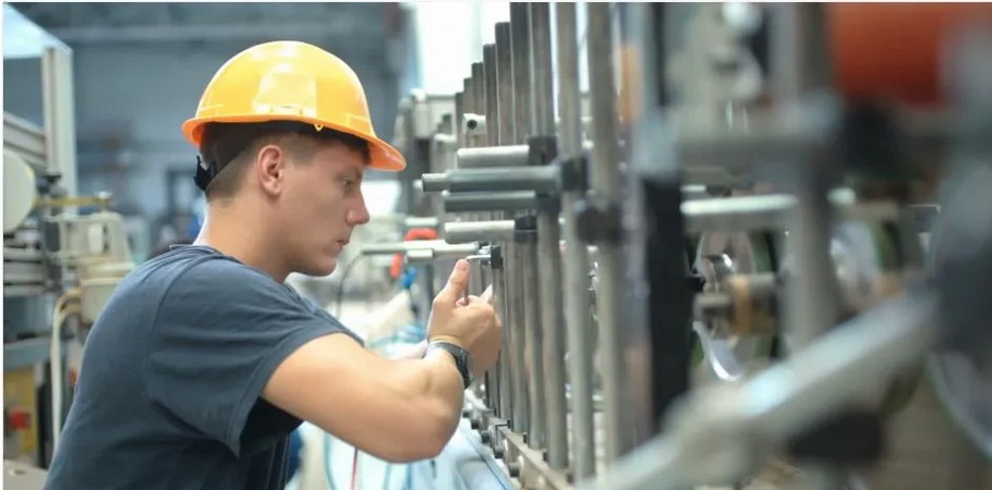 POCO ALENTADOR: EL 2026 TUVO EL PEOR ARRANQUE HIST&Oacute;RICO EN MATERIA DE USO DE M&Aacute;QUINAS FABRILES