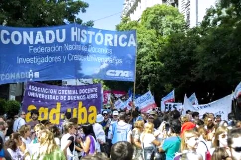CONADU HIST&Oacute;RICA: RECHAZA LA PROPUESTA SALARIAL Y ANUNCIA UN PARO NACIONAL DE UNA SEMANA