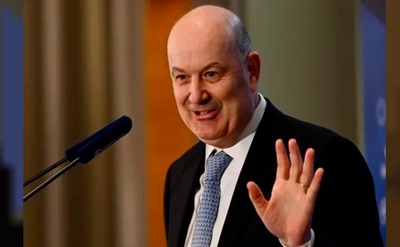 STURZENEGGER ALQUIL&Oacute; 4 PISOS Y 24 COCHERAS POR 720 MILLONES DE PESOS EN DIAGONAL NORTE MIENTRAS EL GOBIERNO IMPULSA EL &ldquo;ALQUILER CERO&ldquo;