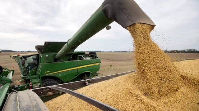 TRACTORES IMPORTADOS: LA MAQUINARIA AGR&Iacute;COLA CHINA GANA TERRENO Y AVANZA HACIA ALIANZAS CON EMPRESAS LOCALES