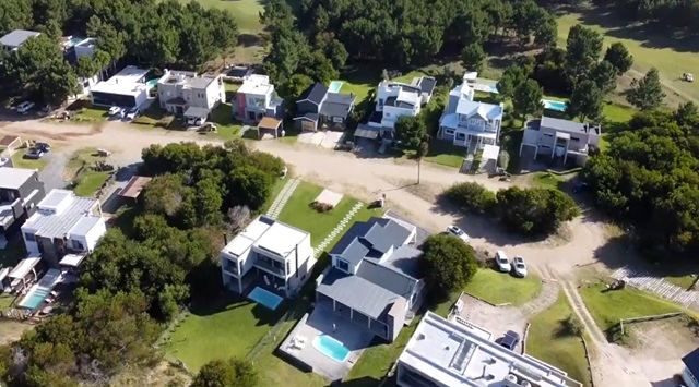 LA SUPREMA CORTE FREN&Oacute; OBRAS EN COSTA ESMERALDA, PARDITO DE LA COSTA,  Y REABRI&Oacute; LA POL&Eacute;MICA POR EL DESARROLLO INMOBILIARIO