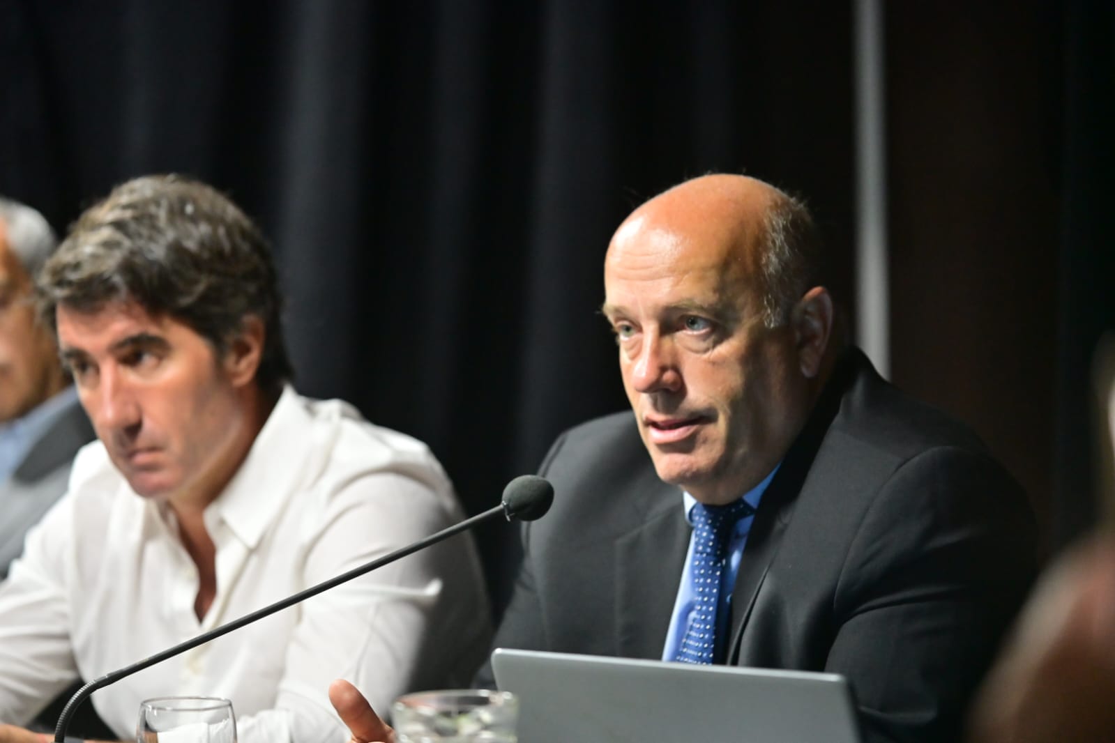 DE LEO PIDI&Oacute; CELERIDAD PARA TRATAR LA REFORMA POL&Iacute;TICA: &ldquo;QUEREMOS EVITAR LA ESPECULACI&Oacute;N&rdquo;