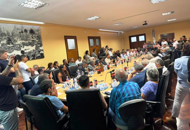 LA CGT DECIDE MOVILIZARSE CON LOS JUBILADOS Y DISE&Ntilde;A UN PLAN DE PROTESTAS HASTA NOVIEMBRE