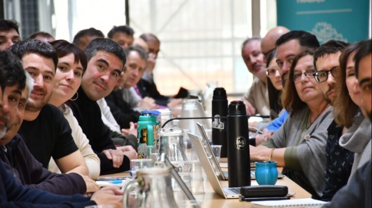 PARITARIAS:  KICILLOF ACTIVA LA CL&Aacute;USULA DE REVISI&Oacute;N SALARIAL DE LOS ESTATALES BONAERENSES