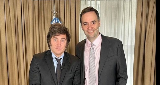 UNA ENCUESTA MOSTR&Oacute; QUE EL 53,7% DE LOS ARGENTINOS TIENE UNA IMAGEN NEGATIVA DE MILEI Y EL 73,6% PIDE LA RENUNCIA DE ADORNI