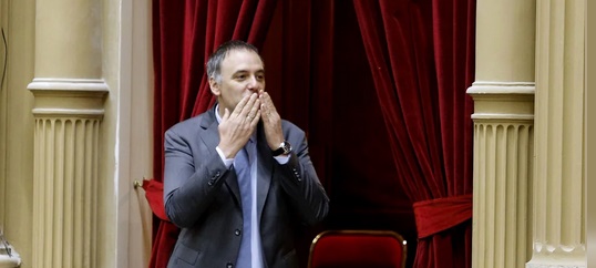 INFORME DE ADORNI EN DIPUTADOS: LA TEOR&Iacute;A DEL &ldquo;PARARRAYOS&rdquo;