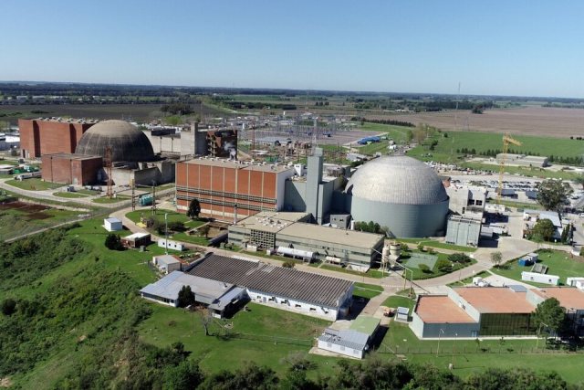 DIRIGENTES Y LEGISLADORES DE Z&Aacute;RATE RECHAZAN LA PRIVATIZACI&Oacute;N DE NUCLEOEL&Eacute;CTRICA ARGENTINA