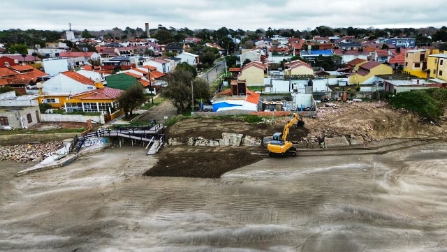 MAR DEL TUY&Uacute;: DEMOLICI&Oacute;N  CONSTRUCCIONES AFECTADAS POR EL MAR