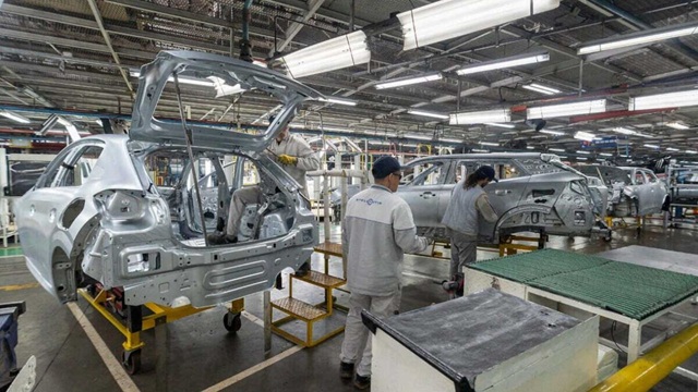 AUTOMOTRIZ CORDOBESA PARALIZA 45 D&Iacute;AS LA PRODUCCI&Oacute;N DE PICK-UPS EN C&Oacute;RDOBA Y SUSPENDE TRABAJADORES