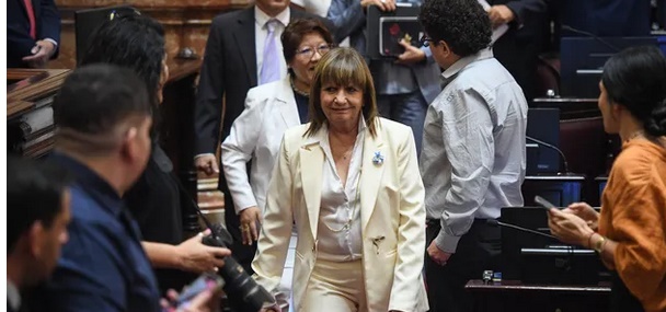 SENADO: EL GOBIERNO CONVIRTI&Oacute; EN LEY SU R&Eacute;GIMEN PENAL JUVENIL Y BAJ&Oacute; LA EDAD DE IMPUTABILIDAD EN LA ARGENTINA A 14 A&Ntilde;OS
