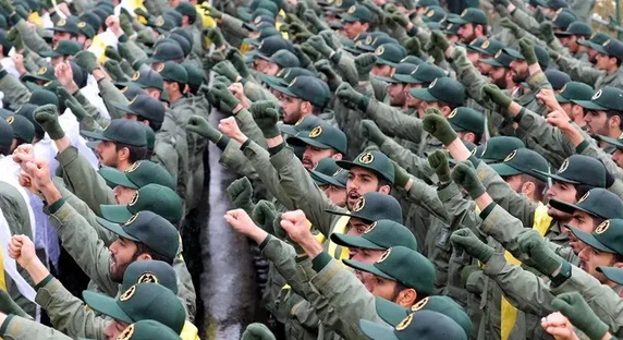 EN IR&Aacute;N MOVILIZAN A UN MILL&Oacute;N DE HOMBRES PARA COMBATE TERRESTRE ANTE AMENAZA DE EE.UU