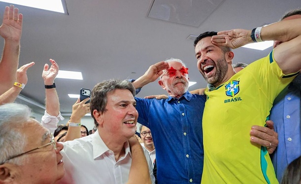 EL WHATSAPP DE LULA: UN CANAL, 10.8 MILLONES DE INSCRIPTOS Y UNA TAREA POR D&Iacute;A