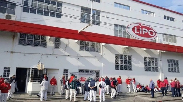 LAN&Uacute;S: HIST&Oacute;RICA F&Aacute;BRICA DE CARAMELOS LIPO DESPIDI&Oacute; A 25 TRABAJADORES Y PARALIZ&Oacute; SU PRODUCCI&Oacute;N
