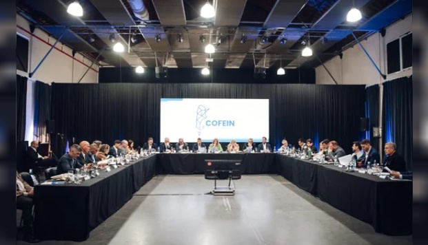 INTENDENTES DE TODO EL PA&Iacute;S Y DE DISTINTAS FUERZAS SE REUNIERON EN PARAN&Aacute; Y APUNTARON CONTRA EL GOBIERNO: AS&Iacute;, LA ARGENTINA NO FUNCIONA