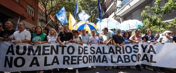 PRIMERA DEMANDA COLECTIVA ANTE LA JUSTICIA CONTRA LA REFORMA LABORAL