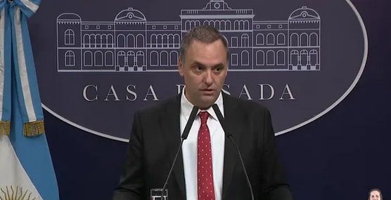 LA JUSTICIA INVESTIGA UN PRESUNTO VIAJE DE MANUEL ADORNI A ARUBA