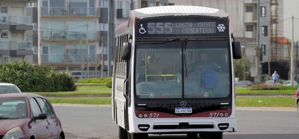 MAR DEL PLATA: PARO DE COLECTIVOS POR TIEMPO INDETERMINADO POR SALARIOS IMPAGOS